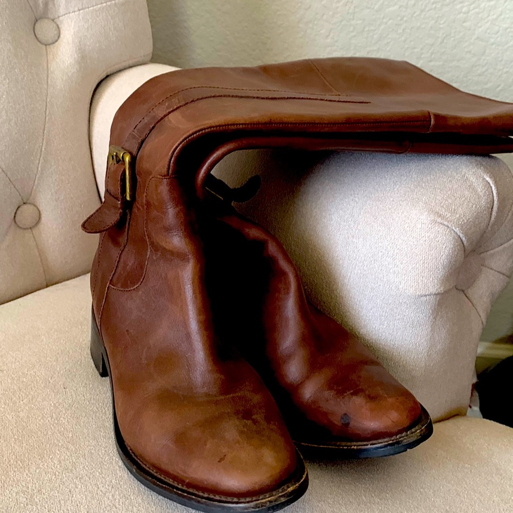 Ladies leather boots !!